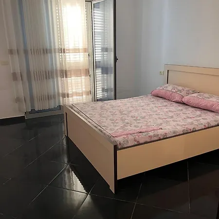 Apartment Me Qera *