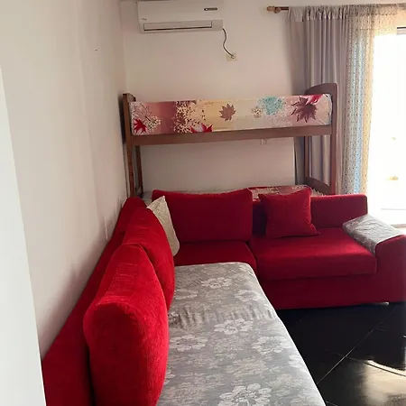 Apartment Me Qera